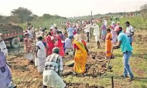 గ్రామీణ ఉపాధి హామీ పథకాన్ని కాలరాస్తున్న బీజేపీ సర్కార్ గ్రామీణ ఉపాధి హామీ పథకాన్ని కాలరాస్తున్న బీజేపీ సర్కార్