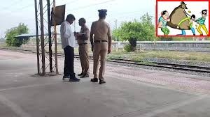 చెంగల్ పట్టు ఎక్స్ ప్రెస్ లో దోపిడి దొంగల హల్ చల్ చెంగల్ పట్టు ఎక్స్ ప్రెస్ లో దోపిడి దొంగల హల్ చల్