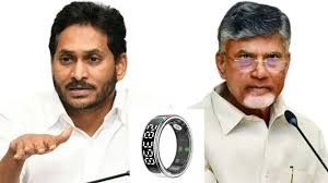 జగన్ చేతికి కొత్త రింగ్... జగన్ చేతికి కొత్త రింగ్...