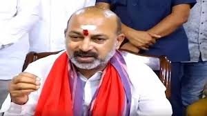 కరసేవకుడి నుంచి కార్యసాధకుడి దాకా... కరసేవకుడి నుంచి కార్యసాధకుడి దాకా...