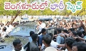 సీనియర్లకు చెక్... సీనియర్లకు చెక్...