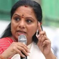 కాంగ్రెస్ నిర్ణయాన్ని సమర్ధిస్తున్న కవిత