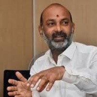 దారి తప్పుతున్న బండి