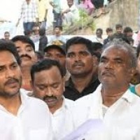 జగన్ పర్యటనలు ఎలా మారుతున్నాయి...