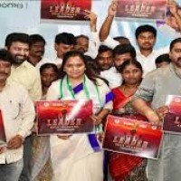 లీడర్ అంటున్న కవిత