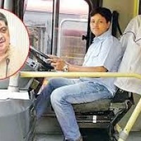 ఆర్టీసీ తొలి మహిళా డ్రైవర్ ను అభినందించిన మంత్రి పొన్నం