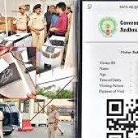 సచివాలయం దగ్గర స్మార్ట్ ఎంట్రీ...