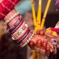 వెలుగులోకి నిత్య పెళ్లి కూతురు కతలు