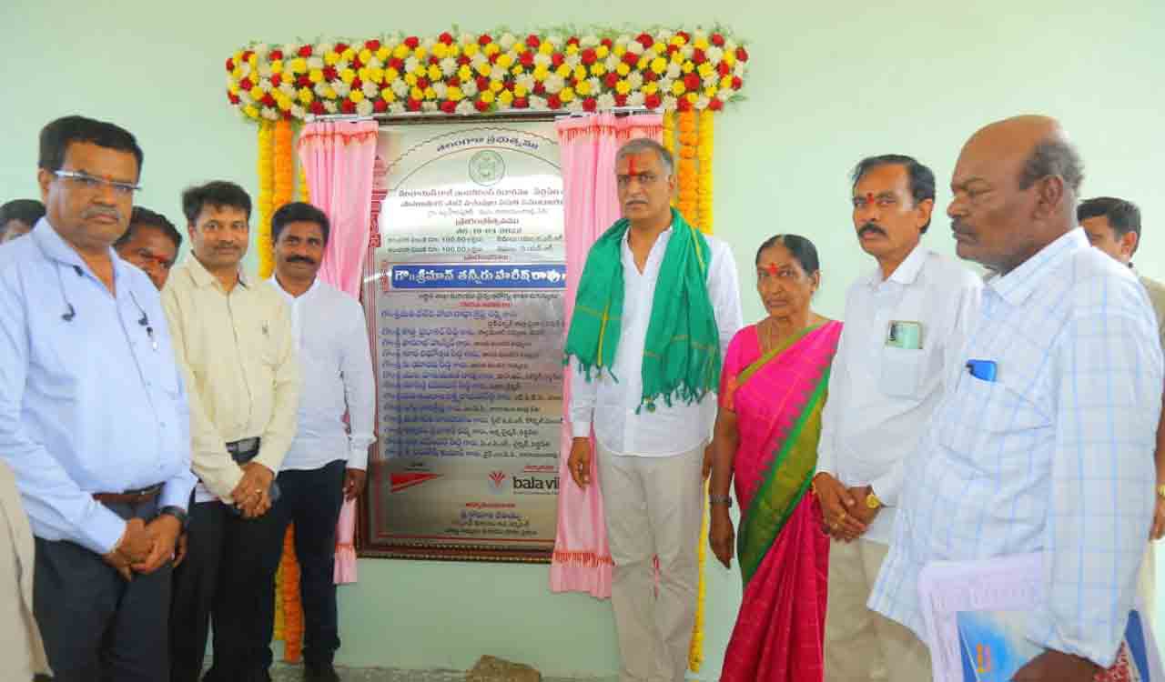 సమిష్టి కృషితోనే సమగ్ర అభివృద్ధి మంత్రి హరీశ్ రావు సమిష్టి కృషితోనే సమగ్ర అభివృద్ధి మంత్రి హరీశ్ రావు