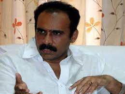 మంత్రిగారికి సెబ్ సెగ మంత్రిగారికి సెబ్ సెగ