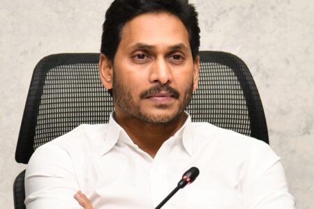 ఎవరికి బెర్తులు ఎవరికి బెర్తులు