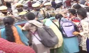 గాంధీ భవన్ దగ్గర ఉద్రిక్తత గాంధీ భవన్ దగ్గర ఉద్రిక్తత