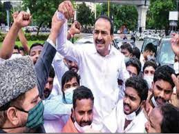గవర్నర్ కే మాట్లాడే దిక్కు లేకపోతే సభ్యుల సంగతేంది ? గవర్నర్ కే మాట్లాడే దిక్కు లేకపోతే సభ్యుల సంగతేంది ?