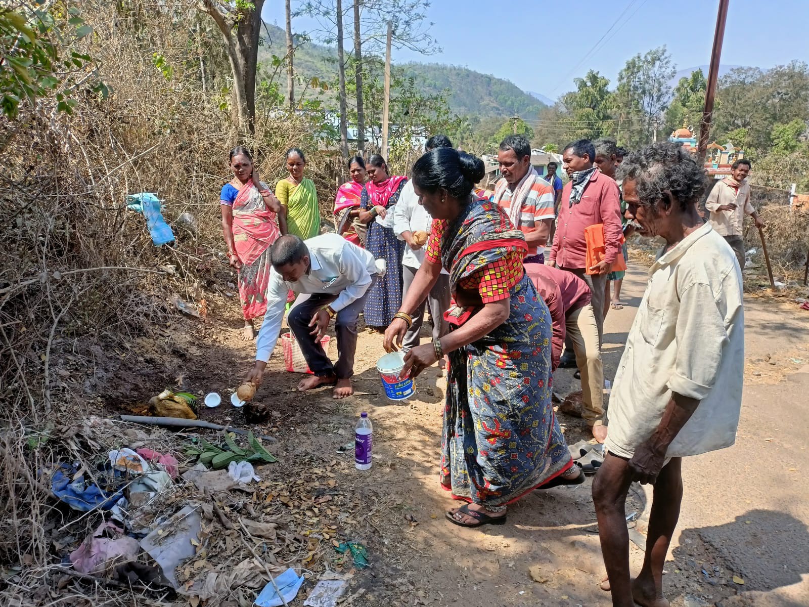 జల్ జీవన్ మిషన్ పథకాన్ని శంకుస్థాపన చేసిన సర్పంచ్ కురడ బోయిన సుబద్ర