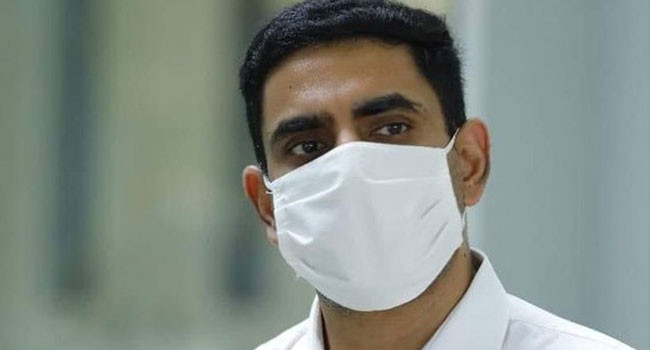 పొట్టి శ్రీరాములుకు నివాళులర్పించిన నారా లోకేష్ పొట్టి శ్రీరాములుకు నివాళులర్పించిన నారా లోకేష్