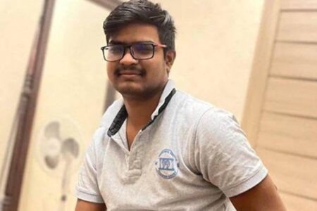 బెంగళూరు కు చేరిన నవీన్ డెడ్ బాడీ బెంగళూరు కు చేరిన నవీన్ డెడ్ బాడీ