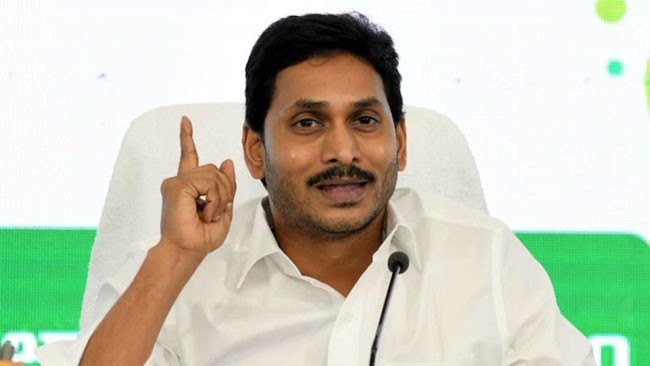 పదవి కోసం ఆశావహుల ప్రయత్నాలు