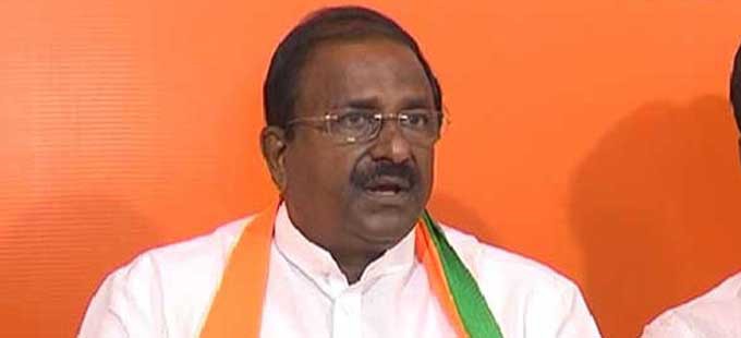 సోముకు తప్పని ఇంటిపోరు సోముకు తప్పని ఇంటిపోరు