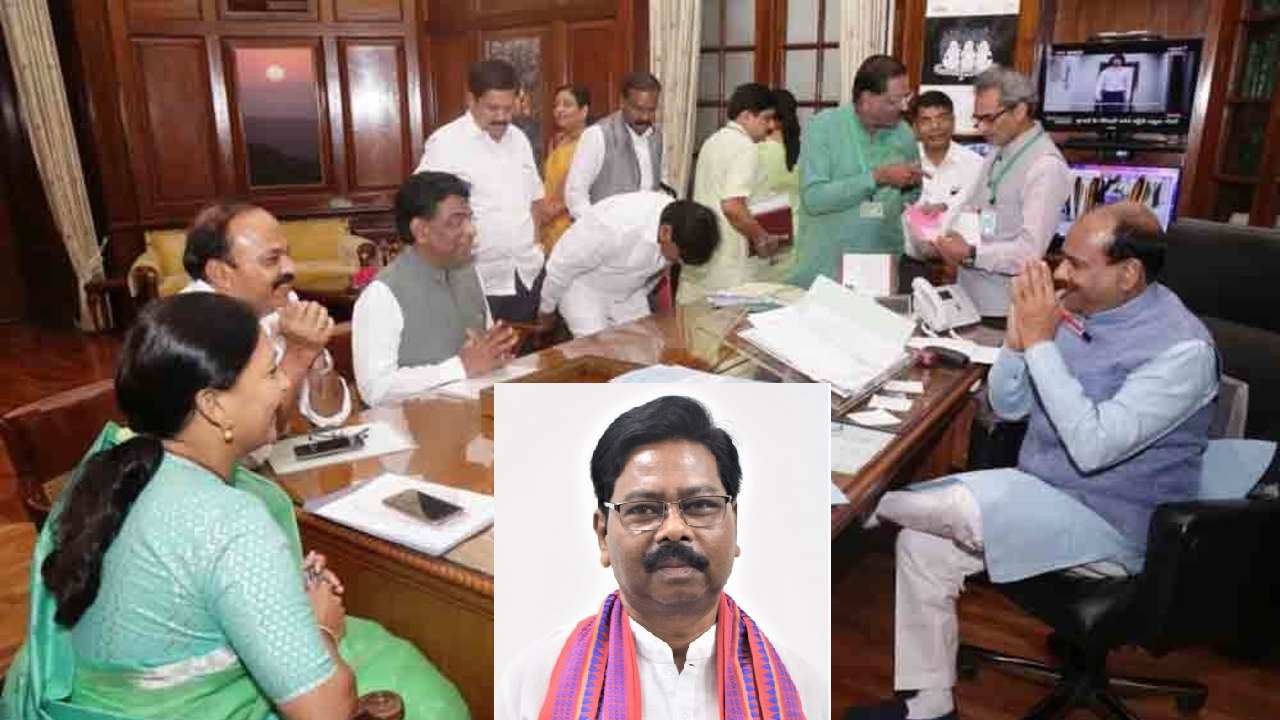 కేంద్ర గిరిజన శాఖ సహాయ మంత్రి పై టీఆర్ఎస్ ఎంపీలు ప్రివిలేజ్ నోటీసు కేంద్ర గిరిజన శాఖ సహాయ మంత్రి పై టీఆర్ఎస్ ఎంపీలు ప్రివిలేజ్ నోటీసు