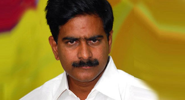 మాజీ మంత్రి దేవినేని ఉమ హౌస్ అరెస్ట్ మాజీ మంత్రి దేవినేని ఉమ హౌస్ అరెస్ట్