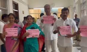 అసెంబ్లీ సమావేశాల్లో బీఆర్ఎస్ నిరసన అసెంబ్లీ సమావేశాల్లో బీఆర్ఎస్ నిరసన