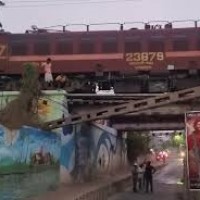 కుంగిన రైల్వే బ్రిడ్జి