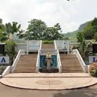 లయోలా కాలేజీ కు అటానమస్ రద్దు...