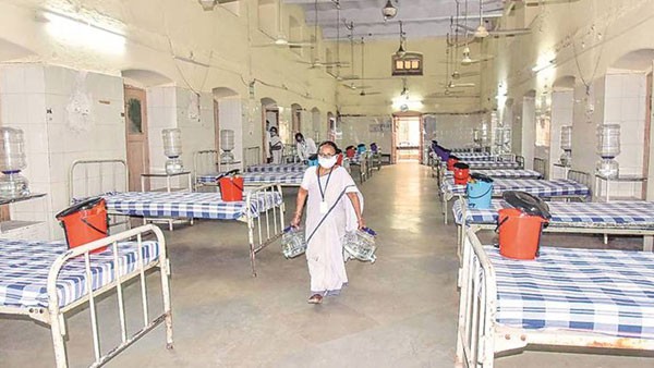 ఆగని ప్రైవేట్ దందా ఆగని ప్రైవేట్ దందా