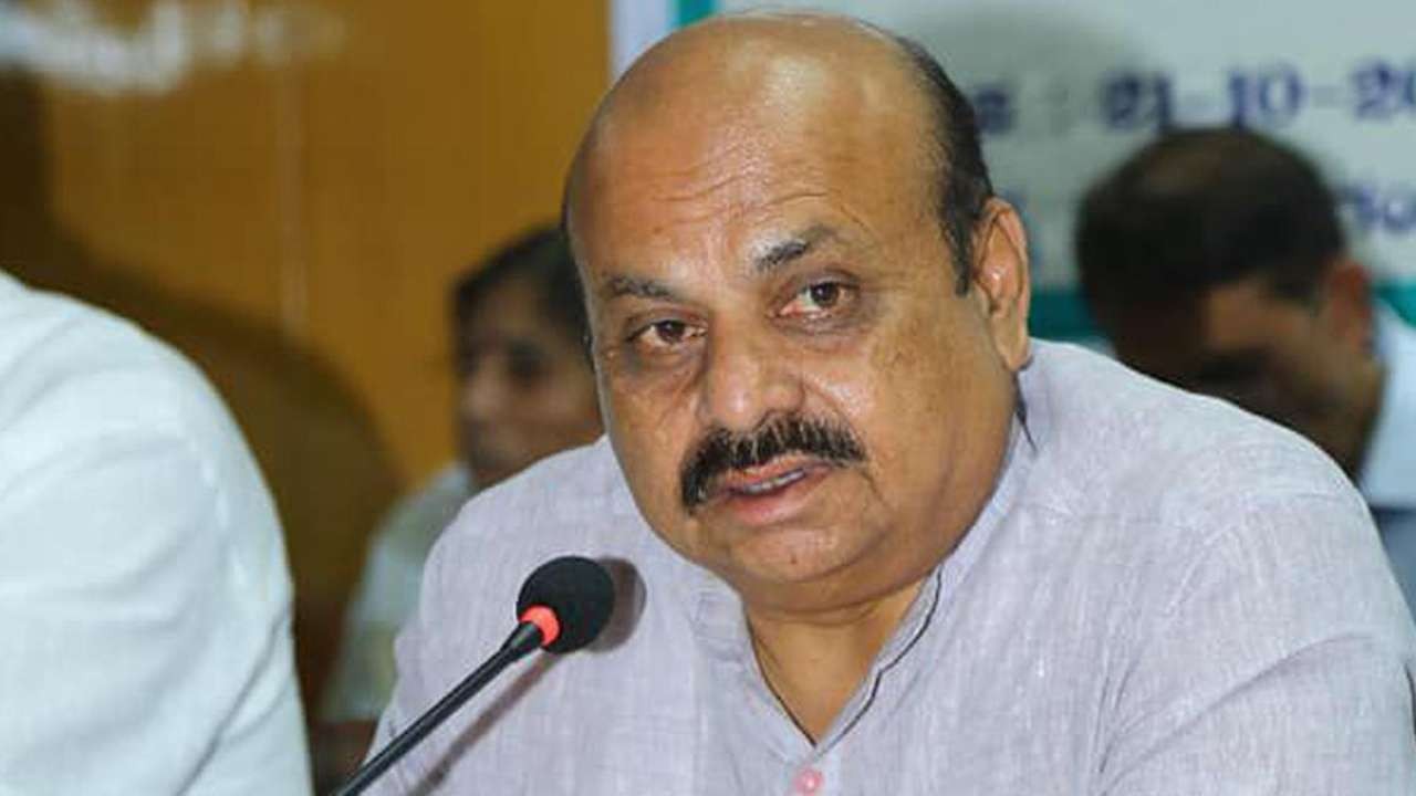 కర్నాటకలో ముఖ్యమంత్రిని మార్చే యోచనలో బీజేపీ ? కర్నాటకలో ముఖ్యమంత్రిని మార్చే యోచనలో బీజేపీ ?