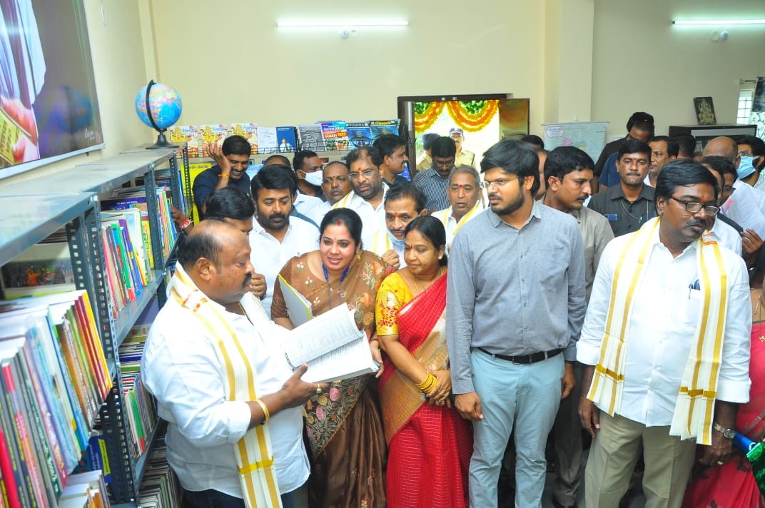 యువత పోటీ పరీక్షలకు సంసిద్దం కావాలి యువత పోటీ పరీక్షలకు సంసిద్దం కావాలి