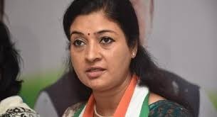 ప్రజ్వల్ రేవన్న వేల మంది మహిళల ను బలత్కారం చేశారు ప్రజ్వల్ రేవన్న వేల మంది మహిళల ను బలత్కారం చేశారు