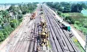 బెజవాడ నుంచి లూప్ లైన్ లోకి ట్రైన్లు బెజవాడ నుంచి లూప్ లైన్ లోకి ట్రైన్లు
