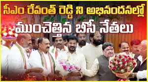 సీఎం రేవంత్ ను అభినందించిన బీసీ మంత్రులు