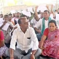 జగిత్యాలలో కార్యక్రమాలకు మంత్రులు దూరం