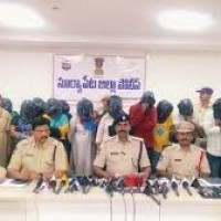 తీగ దొరికింది..డొంక కదిలింది