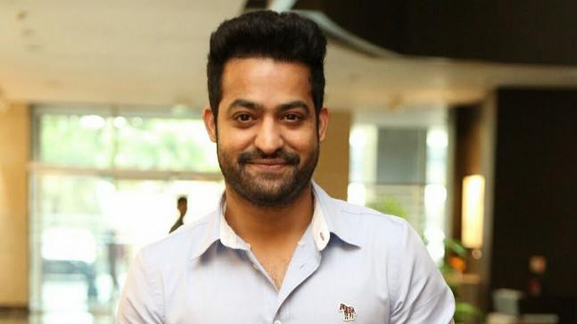 ఎన్టీఆర్ బయోపిక్ లో జూనీయర్ ఎన్టీఆర్ బయోపిక్ లో జూనీయర్