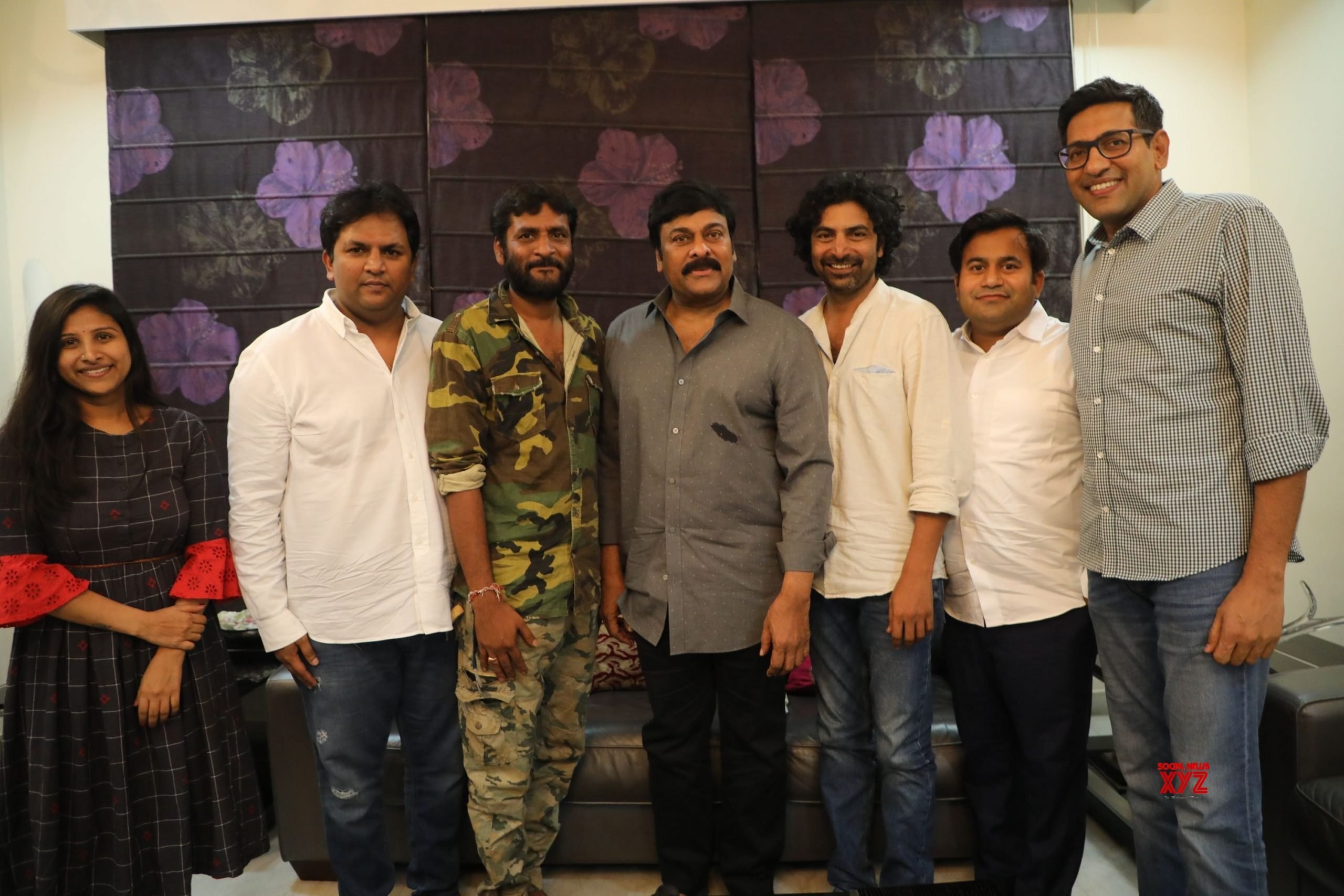 జార్జ్ రెడ్డి ’’ సినిమాను అందరూ చూడాలని కోెరుకుంటున్నా - మెగాస్టార్ చిరంజీవి జార్జ్ రెడ్డి ’’ సినిమాను అందరూ చూడాలని కోెరుకుంటున్నా - మెగాస్టార్ చిరంజీవి