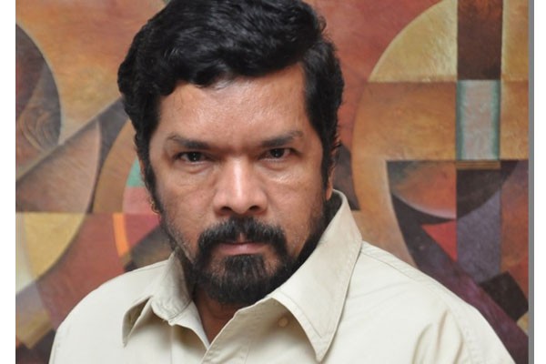 పోసాని కామెంట్స్ పై మండిపడుతున్న జనం పోసాని కామెంట్స్ పై మండిపడుతున్న జనం