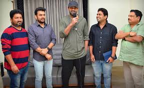 రూపేష్ పోలీస్ డ్రెస్ లో చాలా బాగున్నాడు, రూపేష్ పోలీస్ డ్రెస్ లో చాలా బాగున్నాడు,