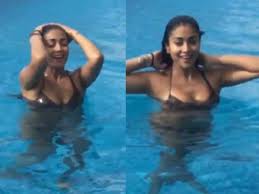మత్తెక్కిస్తున్న శ్రియ అందాలు మత్తెక్కిస్తున్న శ్రియ అందాలు