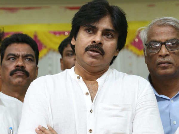 కొత్త చేరికలు లేక జనసేనాని డీలా కొత్త చేరికలు లేక జనసేనాని డీలా