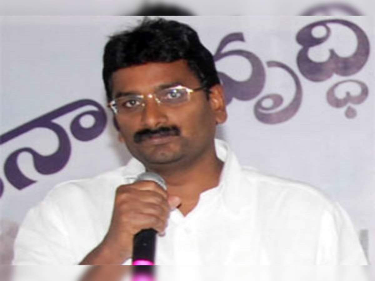 కొండ్రూ బజాయించేస్తారా... కొండ్రూ బజాయించేస్తారా...