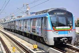 మెట్రో ప్రయాణికుడి ట్వీట్టర్ కు స్పందించిన మంత్రి మెట్రో ప్రయాణికుడి ట్వీట్టర్ కు స్పందించిన మంత్రి