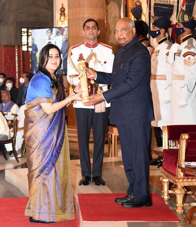 ఘనంగా పద్మ అవార్డుల ప్రదానోత్సవం ఘనంగా పద్మ అవార్డుల ప్రదానోత్సవం