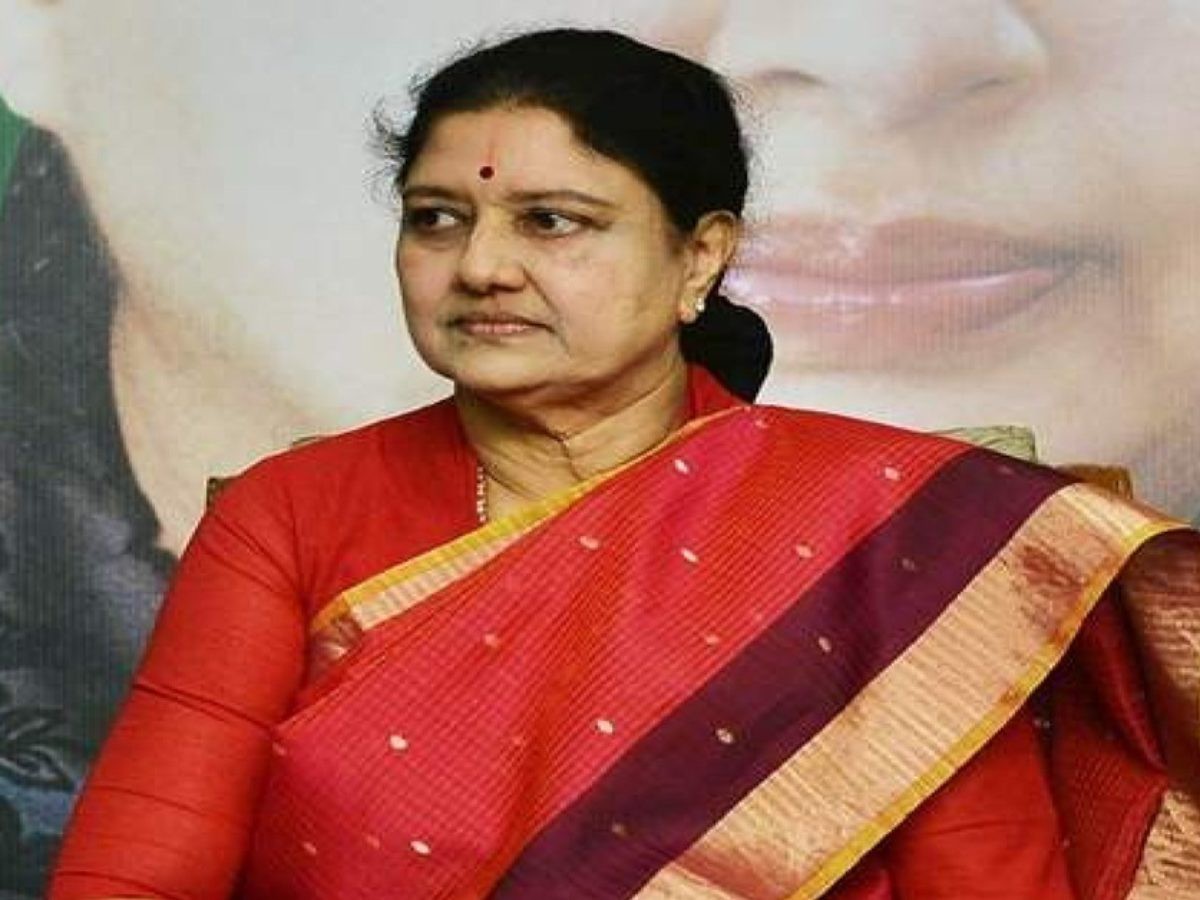 చిన్నమ్మ ఎంట్రీకీ అంతా రెడీ చిన్నమ్మ ఎంట్రీకీ అంతా రెడీ