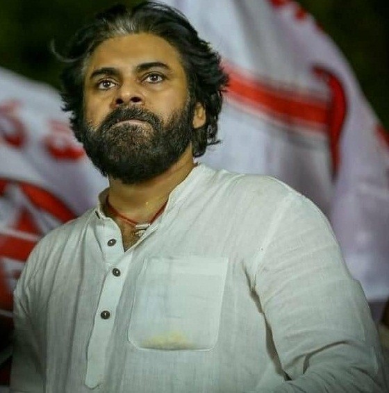 జనసేనాని పైనే భారమంతానా.... జనసేనాని పైనే భారమంతానా....