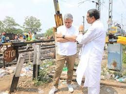 సింహాచలం రైల్వే స్టేషన్ ను సందర్శించిన కేంద్ర మంత్రి అశ్విని వైష్ణవ్ సింహాచలం రైల్వే స్టేషన్ ను సందర్శించిన కేంద్ర మంత్రి అశ్విని వైష్ణవ్