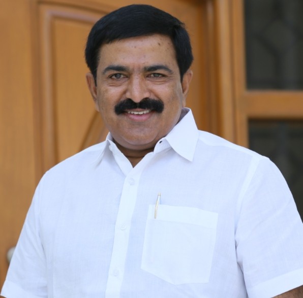 అహంకారమే ఆమెను గద్దే దింపింది అహంకారమే ఆమెను గద్దే దింపింది