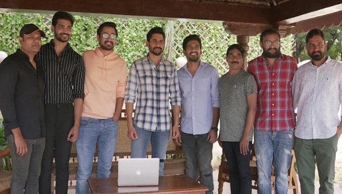 యువ సామ్రాట్ నాగ చైతన్య విడుదల చేసిన రాజ్ తరుణ్ ‘అనుభవించు రాజా’ టైటిల్ సాంగ్. యువ సామ్రాట్ నాగ చైతన్య విడుదల చేసిన రాజ్ తరుణ్ ‘అనుభవించు రాజా’ టైటిల్ సాంగ్.
