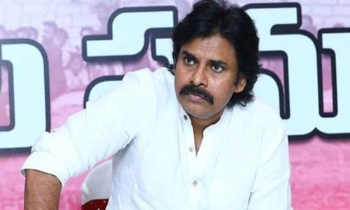 పవన్ మళ్లీ బ్రేక్ పవన్ మళ్లీ బ్రేక్